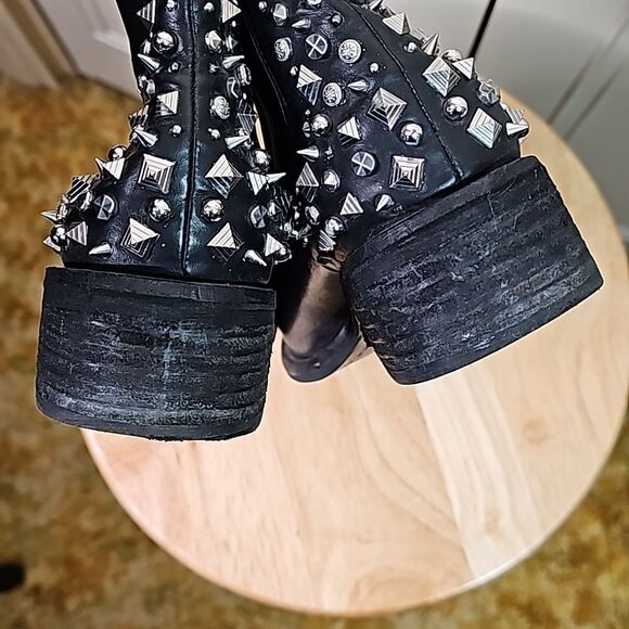 Sam Edelman Dover Women’s Black  Leather Studded Ankle Boots Size 6.5 - Picture 6 of 8